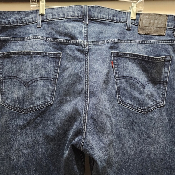 Levi’s 550 Jeans Men's 46x32 Blue Relaxed Straight Classic Dark Wash 46 X 32 - Picture 1 of 9